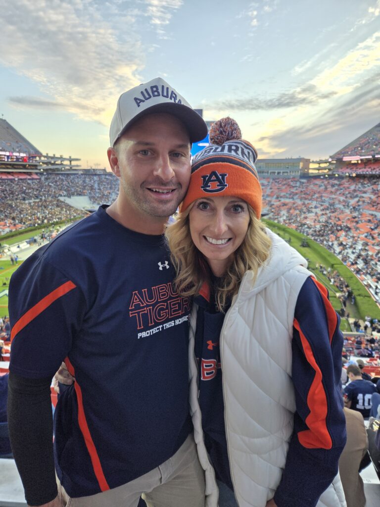 12 Winter Football Outfits GUIDE (NFL + College!)